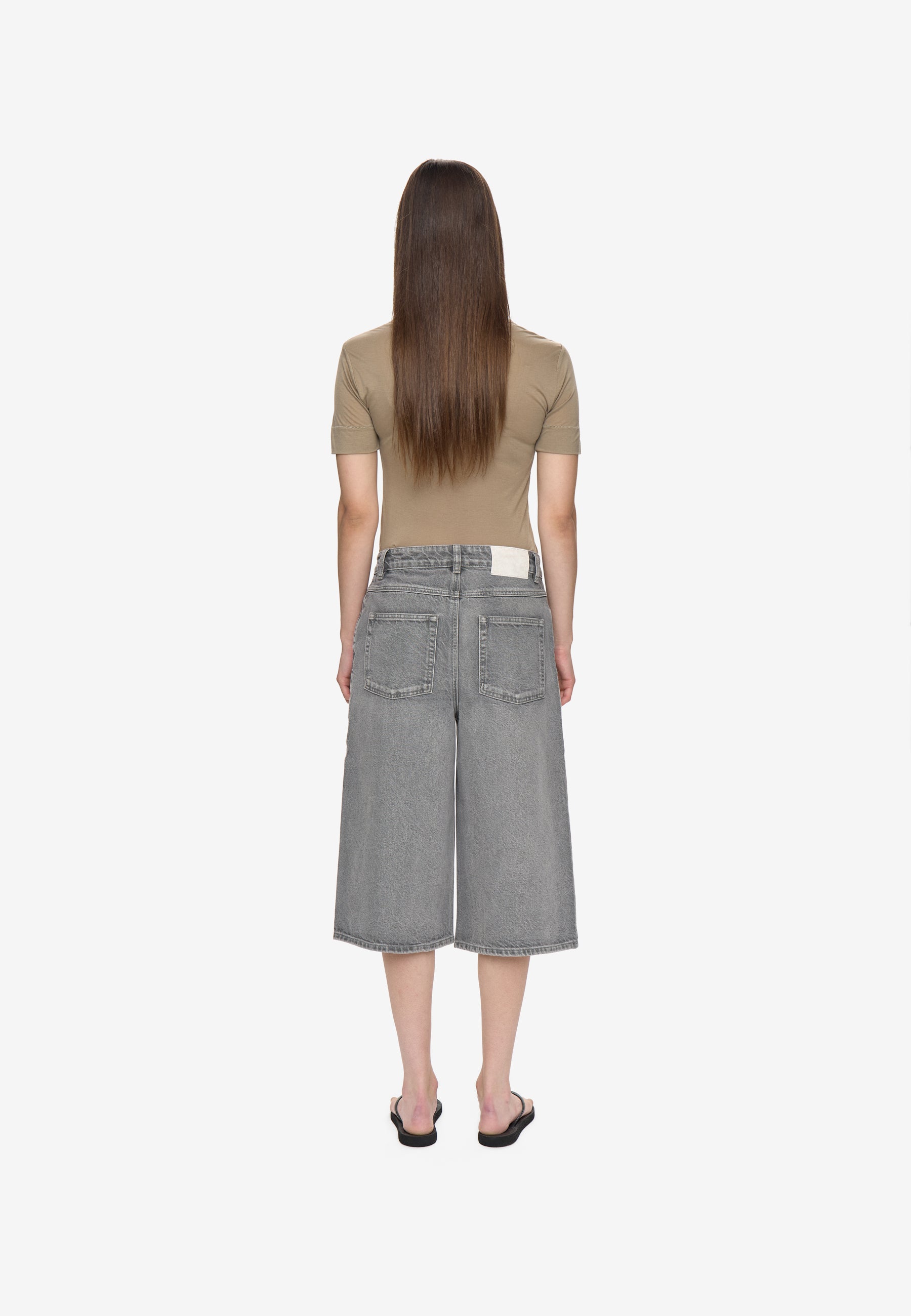 minimum female Alva mw long shorts 2461 Shorts 910 Light Grey