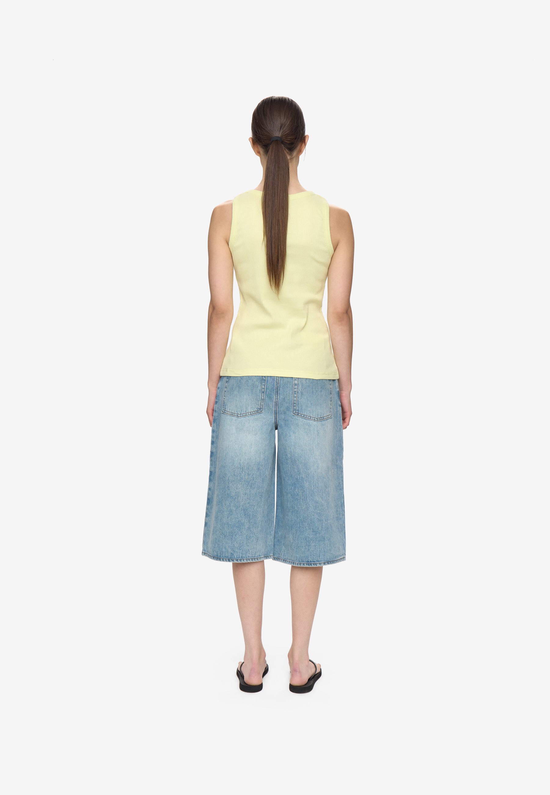 minimum female Lila tank top 4226 GOTS Gilet 1221 Young Wheat