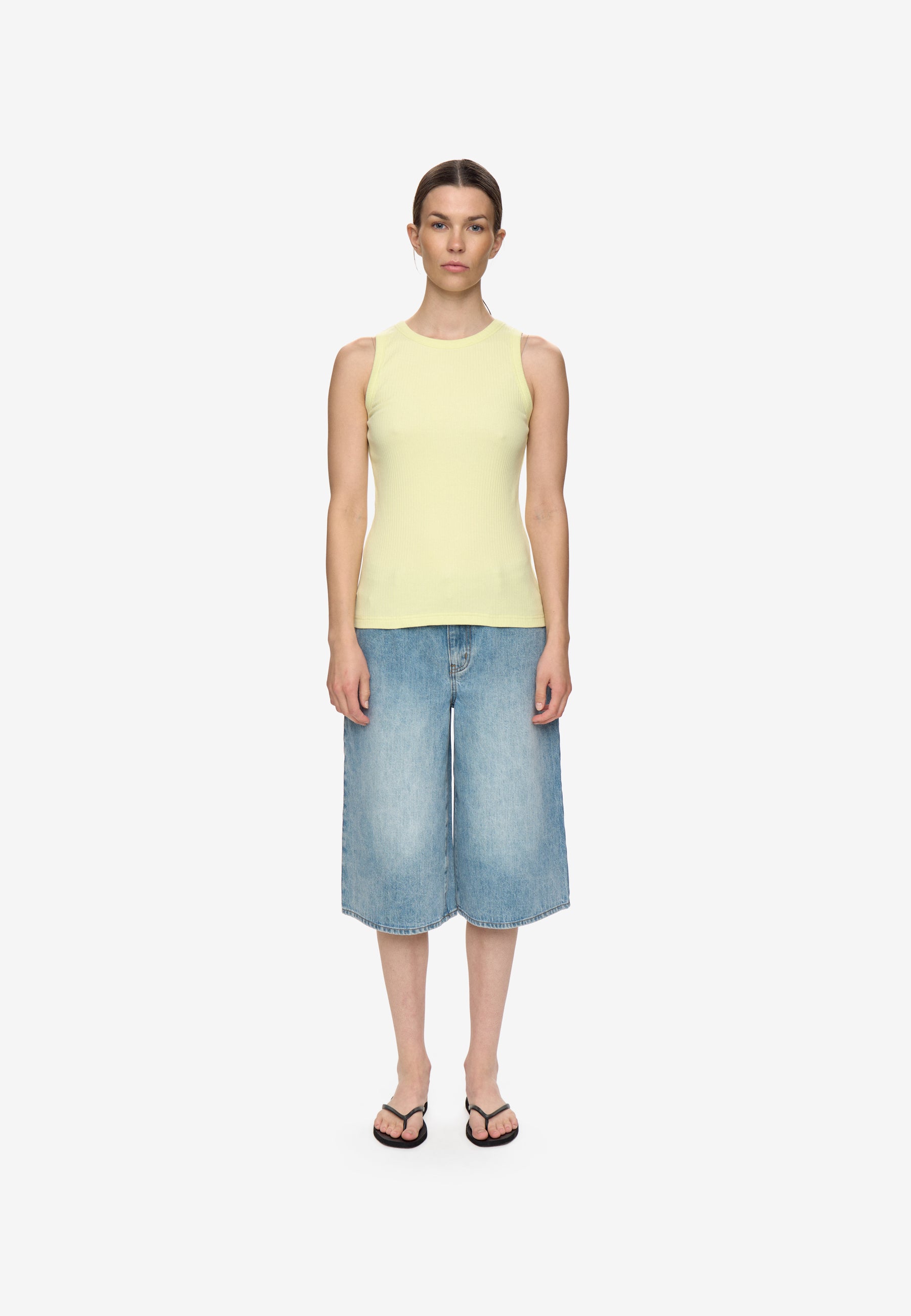 minimum female Lila tank top 4226 GOTS Gilet 1221 Young Wheat