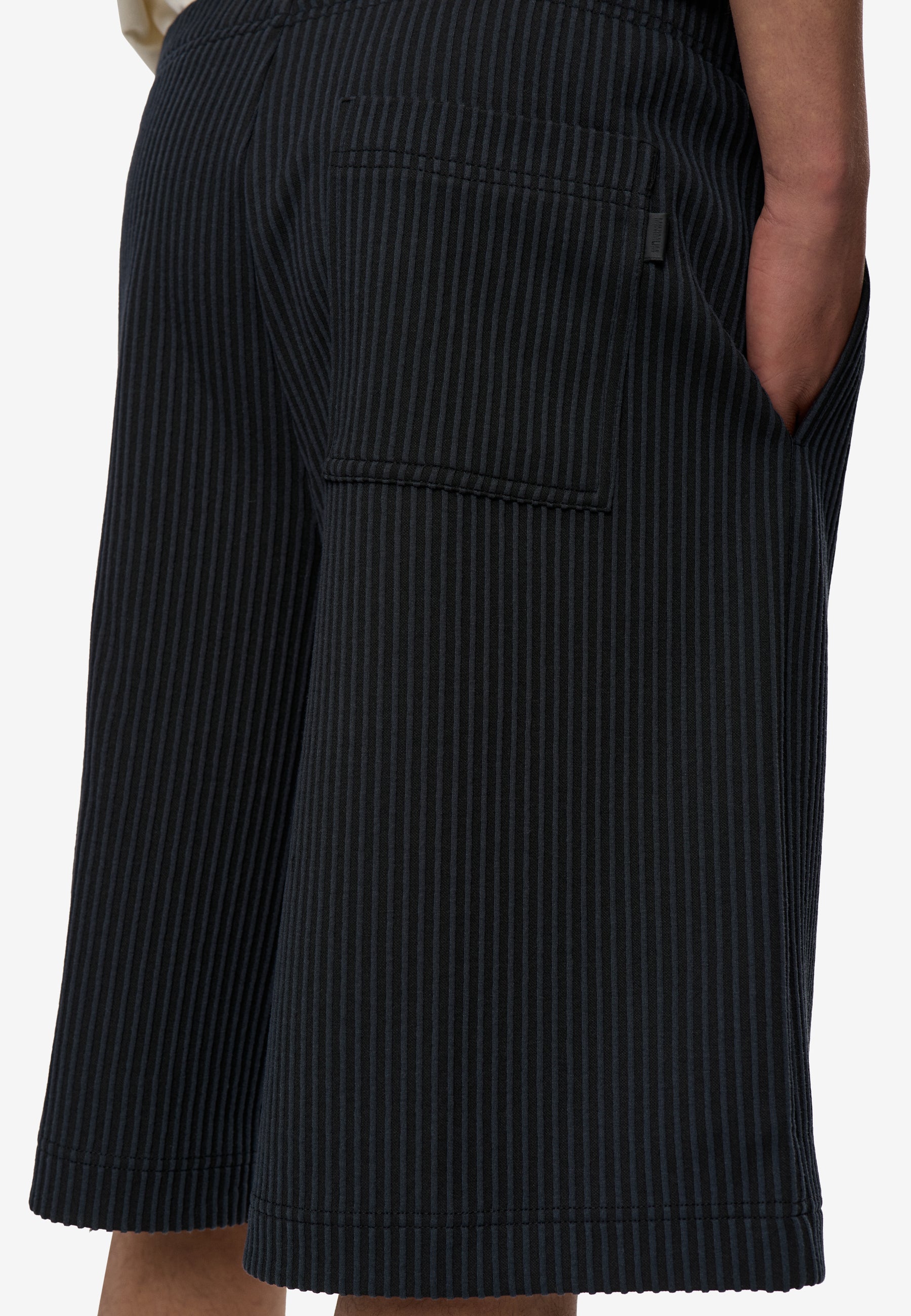 minimum male Jasper wde striped shorts 4558 Shorts 999 Black